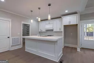 540 Sunset Ave, Comer, GA 30629 - Photo 8