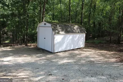 190 Roberts Point, Jackson, GA 30233 - Photo 8