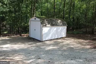 190 Roberts Point, Jackson, GA 30233 - Photo 8