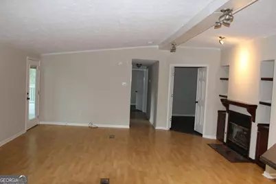 190 Roberts Point, Jackson, GA 30233 - Photo 24