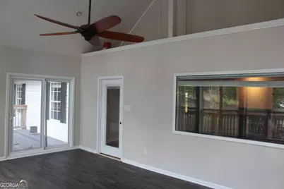 190 Roberts Point, Jackson, GA 30233 - Photo 14