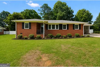 105 Pine Street, Barnesville, GA 30204 - Photo 1