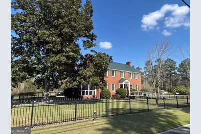39 E Calhoun Street, Wadley, GA 30477 - Photo 8