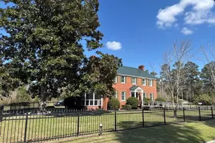 39 E Calhoun St, Wadley, GA 30477 - Photo 8