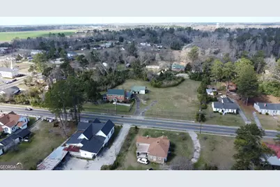 39 E Calhoun Street, Wadley, GA 30477 - Photo 10