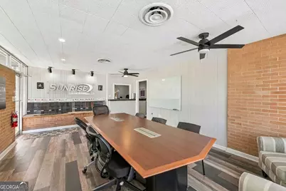 224 E Broad Street, Winder, GA 30680 - Photo 10