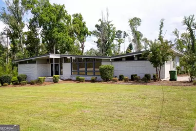 96 N Gill Street, Hazlehurst, GA 31539 - Photo 1