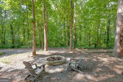 2965 Pond View Court, Marietta, GA 30062 - Photo 8