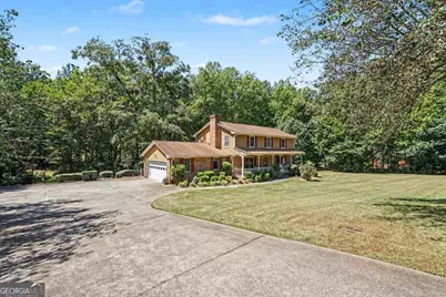 1107 Wallington Court NW, Conyers, GA 30012 - Photo 2