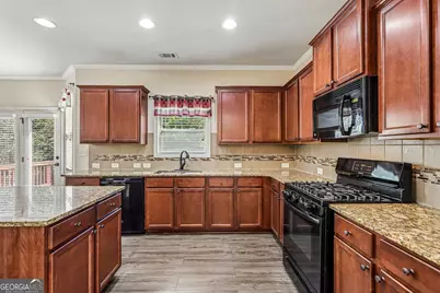 202 Inverness Avenue, Newnan, GA 30263 - Photo 8