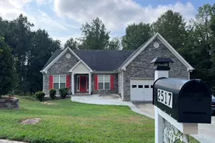 2517 Oak Valley Ln, Dacula, GA 30019 - Photo 2
