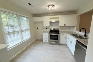 1665 Winchester Way SE, Conyers, GA 30013 - Photo 4