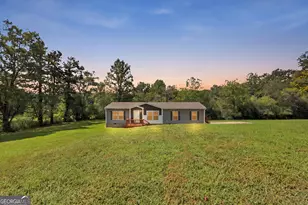 194 Montego Bay Trl, Clarkesville, GA 30523 - Photo 1