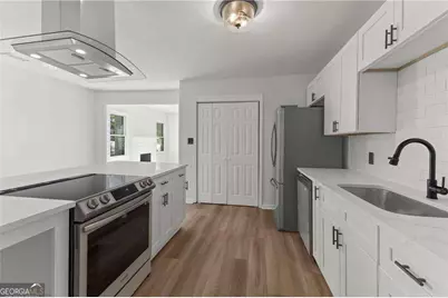 951 Lawton Street SW, Atlanta, GA 30310 - Photo 8
