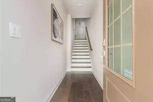 1391 Live Oak Ln, Atlanta, GA 30319 - Photo 2