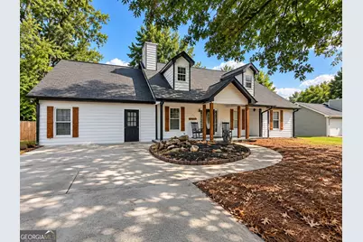 913 Century Oak Drive, Winder, GA 30680 - Photo 2