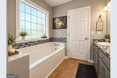 913 Century Oak Drive, Winder, GA 30680 - Photo 18