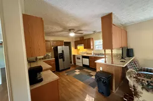 206 Benifield Dr, Lavonia, GA 30553 - Photo 6