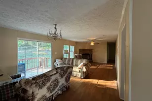 206 Benifield Dr, Lavonia, GA 30553 - Photo 8
