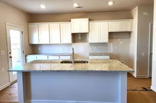 67 Umber Ln, Newnan, GA 30263 - Photo 2