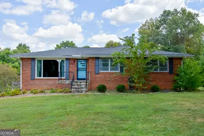 218 S Mission Ridge Dr, Rossville, GA 30741 - Photo 1
