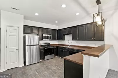 8260 Oakley Circle # 2, Union City, GA 30291 - Photo 12
