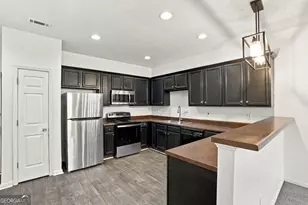 8260 Oakley Cir, Union City, GA 30291 - Photo 12