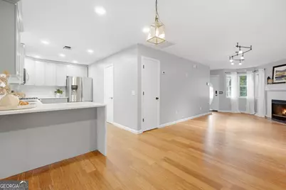 1001 Hillsborough NW, Kennesaw, GA 30144 - Photo 8
