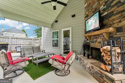 17 Marvin Gardens, Sharpsburg, GA 30277 - Photo 4