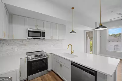 302 Lorch Street #204, Savannah, GA 31401 - Photo 10