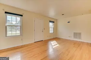 2083 Hillsinger Rd, Augusta, GA 30904 - Photo 6