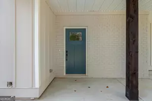 2424 Fischer Rd, Sharpsburg, GA 30277 - Photo 8