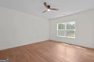 2424 Fischer Rd, Sharpsburg, GA 30277 - Photo 28