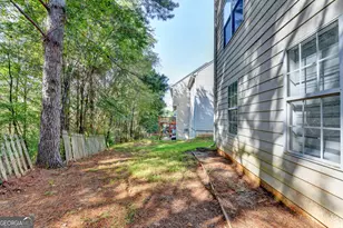 735 Castlebrooke Way, Lawrenceville, GA 30045 - Photo 44
