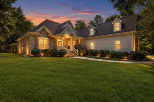 505 Crescent Dr, Forsyth, GA 31029 - Photo 1