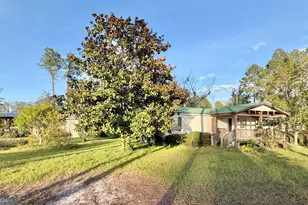 698 Pat Dixon Rd, Hazlehurst, GA 31539 - Photo 1