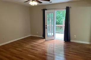 345 Little Creek Dr, Sharpsburg, GA 30277 - Photo 10