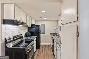 1150 Rankin St, Stone Mountain, GA 30083 - Photo 8