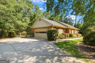 1761 Honey Creek Rd SW, Conyers, GA 30094 - Photo 6