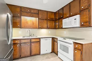 1761 Honey Creek Rd SW, Conyers, GA 30094 - Photo 32