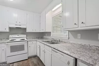 5344 Ridgemere Court, Stone Mountain, GA 30083 - Photo 6