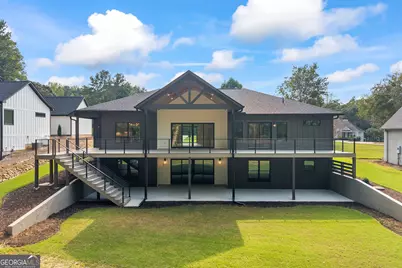 380 Capri Point, Lavonia, GA 30553 - Photo 2
