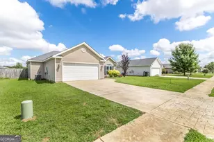 120 Raymond Cir, Warner Robins, GA 31088 - Photo 1