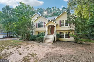 173 Masters Way, Newnan, GA 30265 - Photo 1