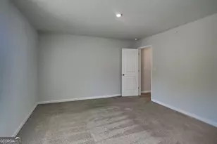 1092 Benfield Ridge W, Conyers, GA 30012 - Photo 8