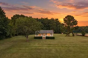 984 Arnoldsville Rd, Winterville, GA 30683 - Photo 1