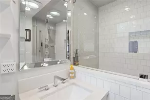1423 Brook Valley Ln NE, Atlanta, GA 30324 - Photo 38