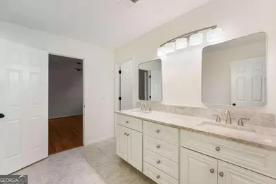 5135 Falcon Chase Lane, Atlanta, GA 30342 - Photo 28