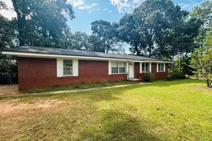 105 Hemlock St, Warner Robins, GA 31093 - Photo 1