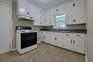 117 Martha St, Winder, GA 30680 - Photo 4